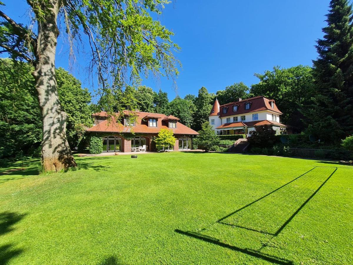4 Sterne-Haus Am See Waren  Eksteriør billede
